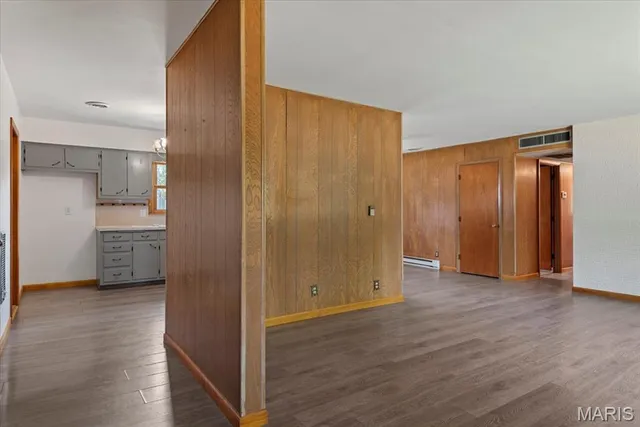 $85,000 | 112 North Wilson Street, Girard, IL 62640