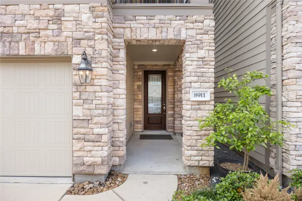 $2,650 | 8911 Wind Springs Drive, Houston, TX 77080