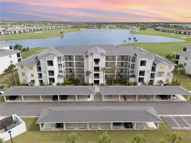 $274,900 | 43981 Boardwalk Loop, Unit 2244, Punta Gorda, FL 33982