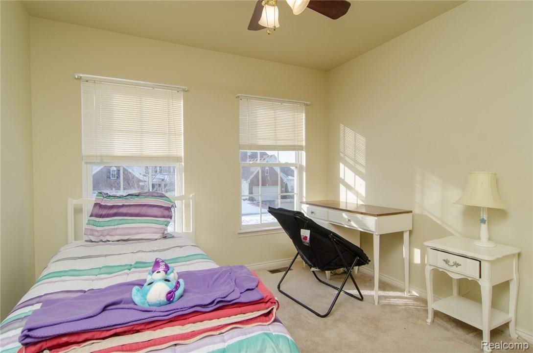 60 Ridge Field Court Oxford, MI 48371 - Photo 21 of 37 20.jpg