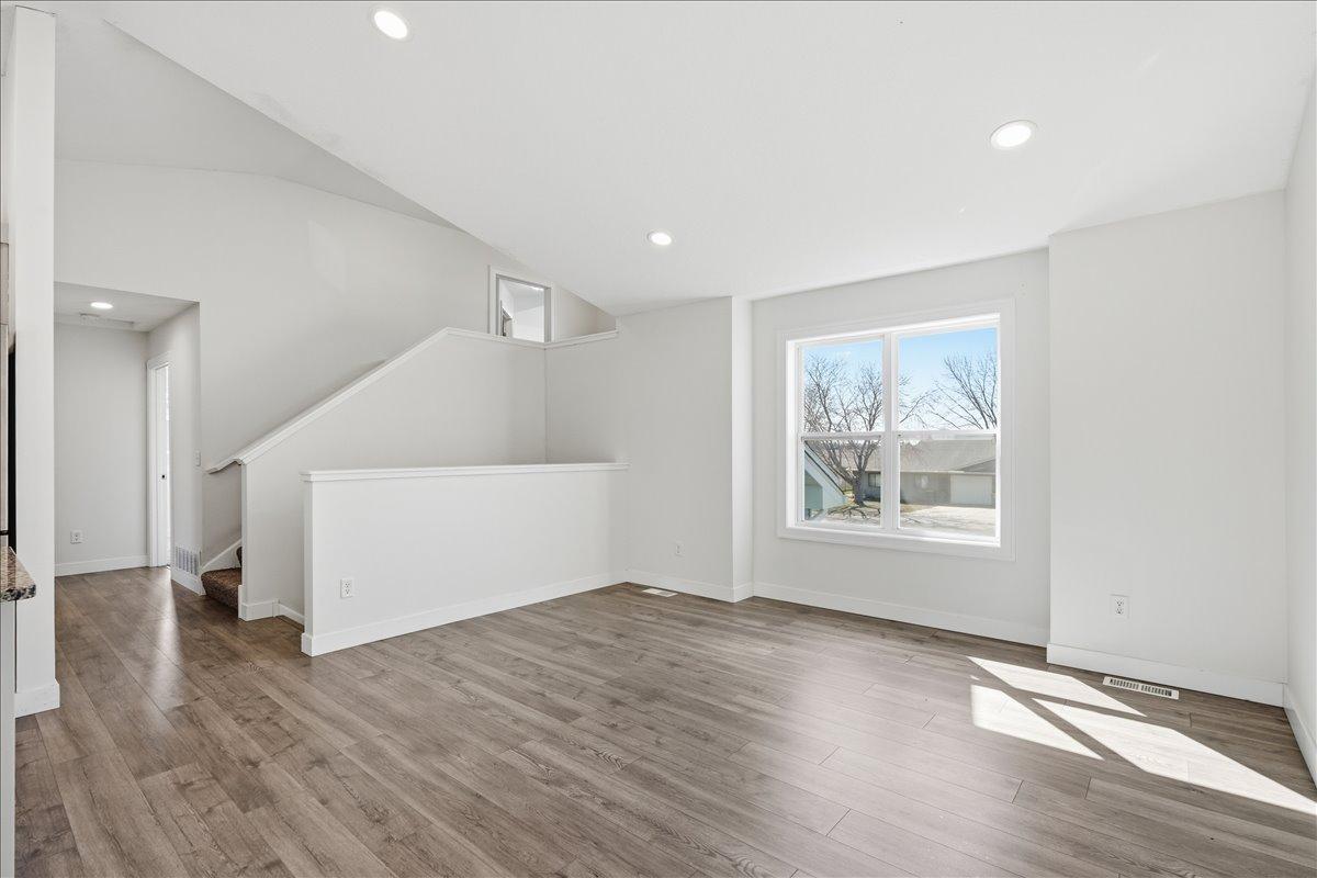 1630 5th Avenue Baldwin, WI 54002 - Photo 6 of 17