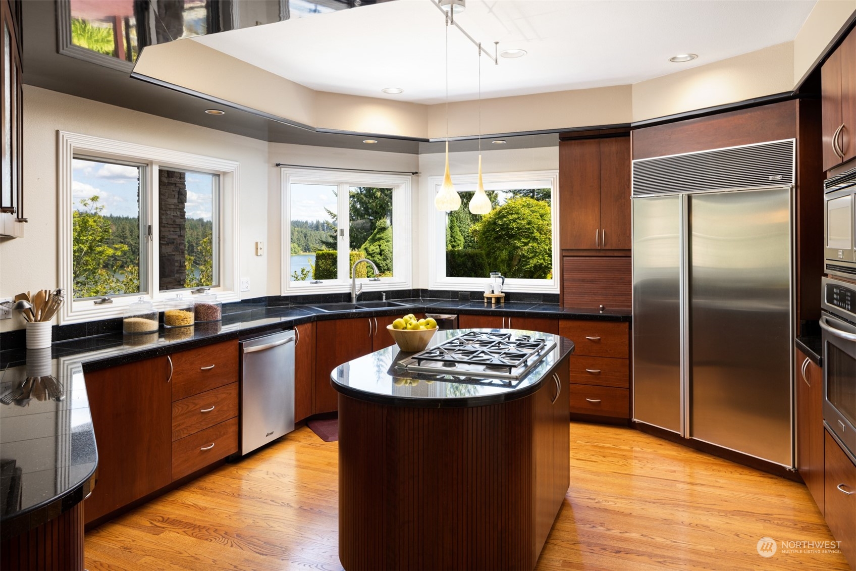2013 Northwest Lacamas Drive Camas, WA 98607 - Photo 11 of 40 a kitchen with stainless steel appliances granite countertop a sink a stove and a refrigerator