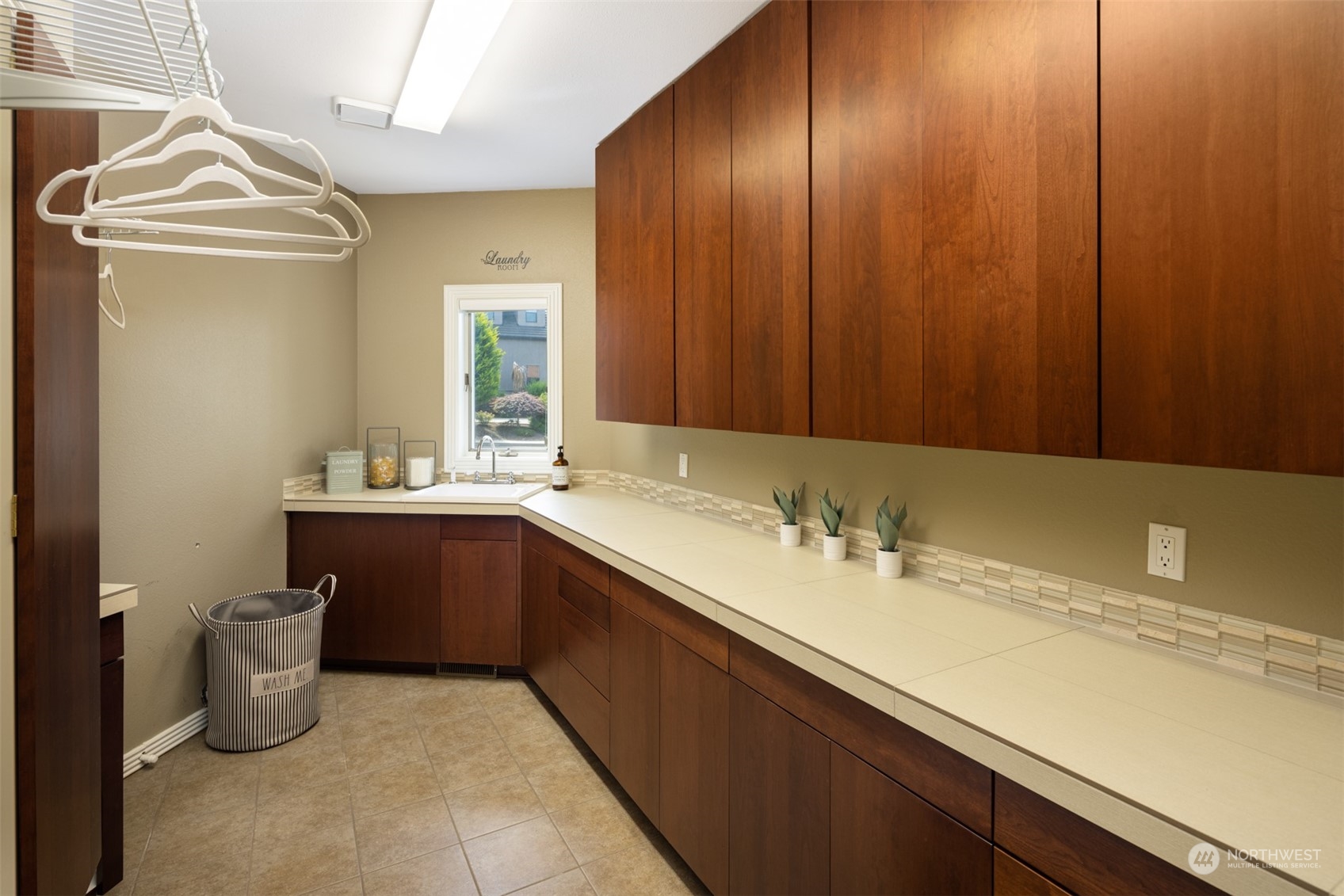 2013 Northwest Lacamas Drive Camas, WA 98607 - Photo 33 of 40 a bathroom with a sink and a mirror