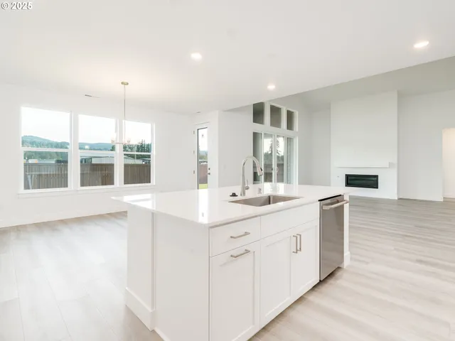 $724,990 | 3043 Salmon Street, Woodland, WA 98674