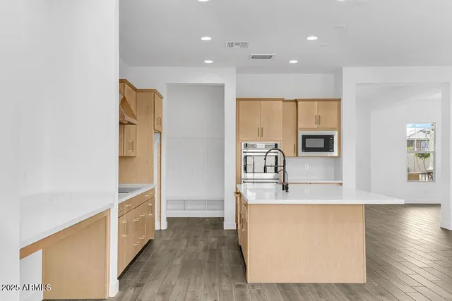 $819,990 | 8332 West Solano Drive, Glendale, AZ 85305