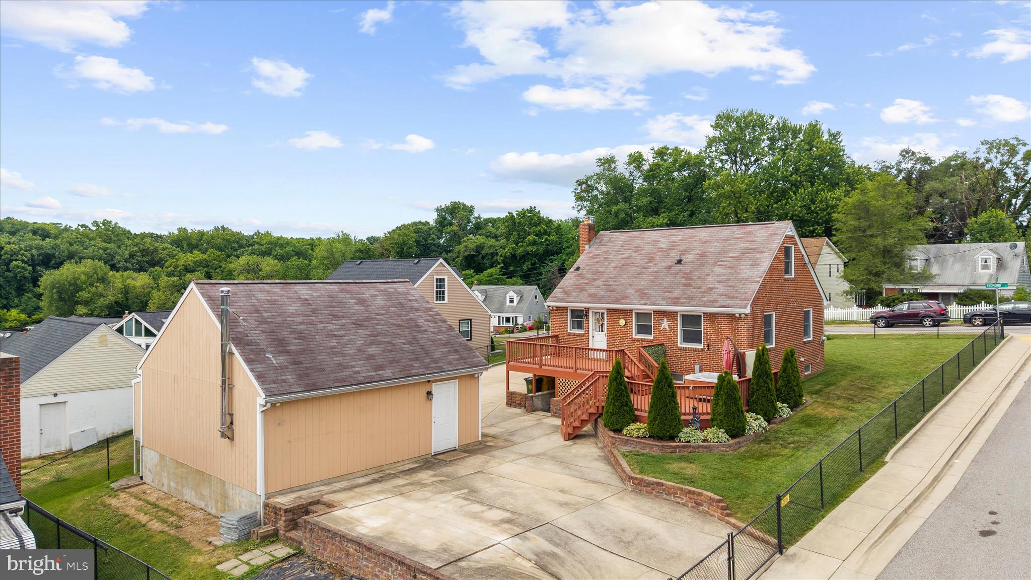 5801 Redmond Street Baltimore, MD 21225 - Photo 3 of 43