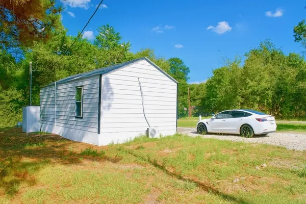 $1,000 | 2 Lula Drive, Huntsville, TX 77320