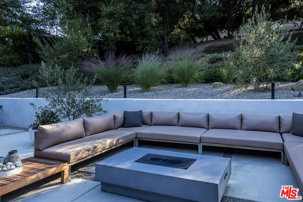 $3,375,000 | 3860 Kingswood Road, Sherman Oaks, CA 91403