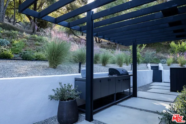 $3,375,000 | 3860 Kingswood Road, Sherman Oaks, CA 91403