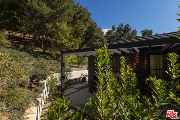$3,375,000 | 3860 Kingswood Road, Sherman Oaks, CA 91403