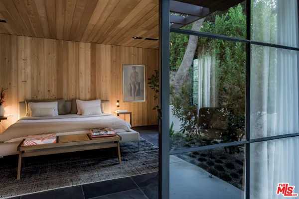 $3,375,000 | 3860 Kingswood Road, Sherman Oaks, CA 91403