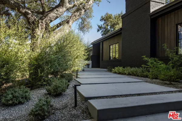 $3,375,000 | 3860 Kingswood Road, Sherman Oaks, CA 91403