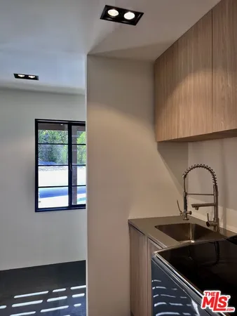 $3,375,000 | 3860 Kingswood Road, Sherman Oaks, CA 91403