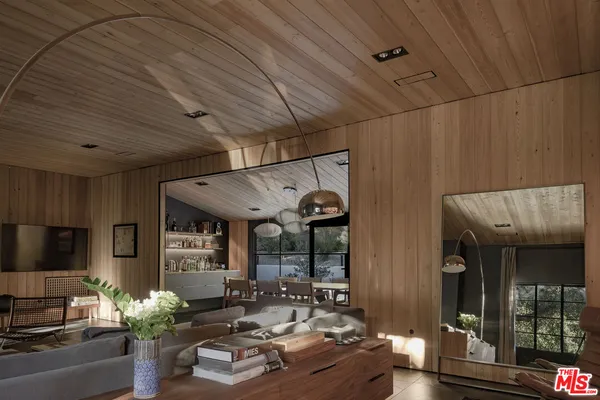 $3,375,000 | 3860 Kingswood Road, Sherman Oaks, CA 91403