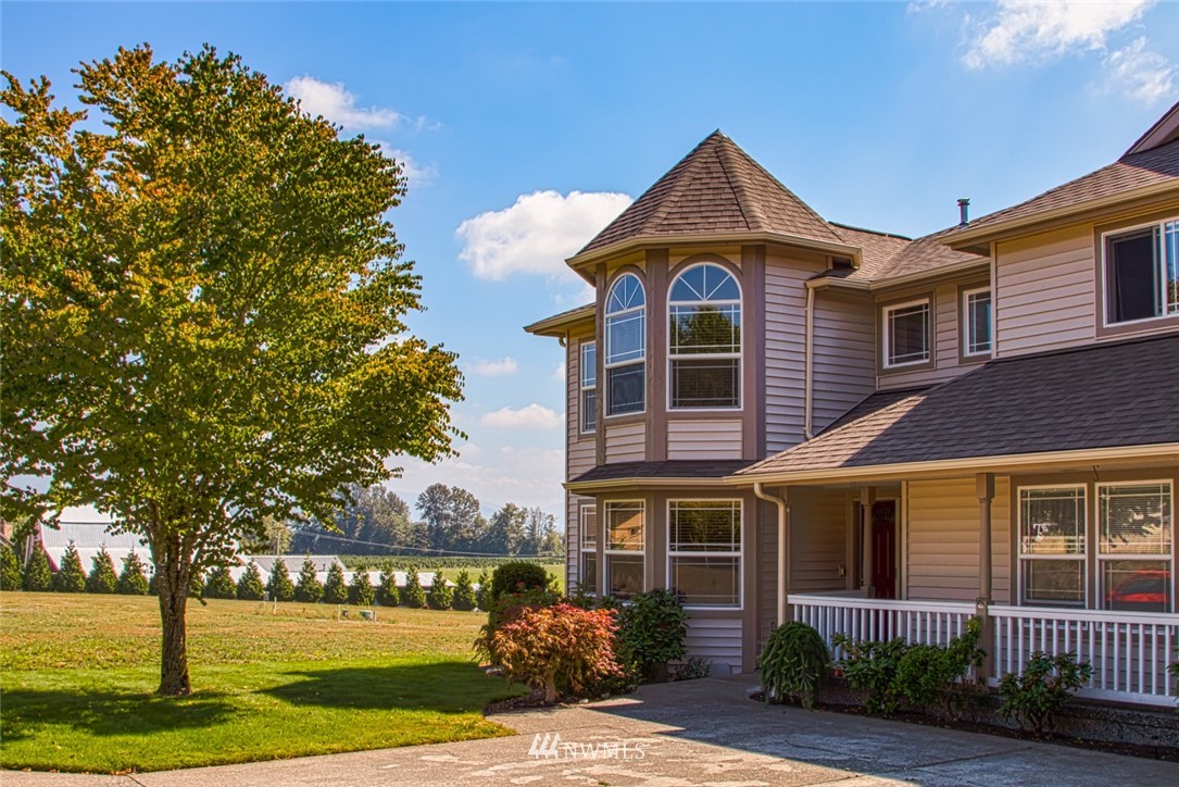 1595 Kok Road, Unit A Lynden, WA 98264 - Photo 1 of 33 Gallery Image 1