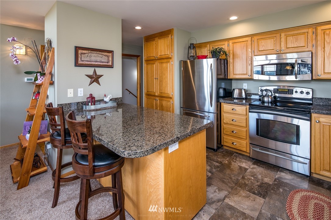 1595 Kok Road, Unit A Lynden, WA 98264 - Photo 11 of 33 Gallery Image 11