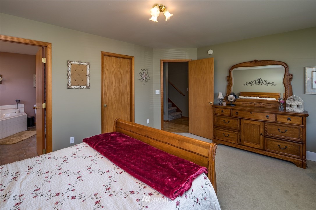 1595 Kok Road, Unit A Lynden, WA 98264 - Photo 14 of 33 Gallery Image 14