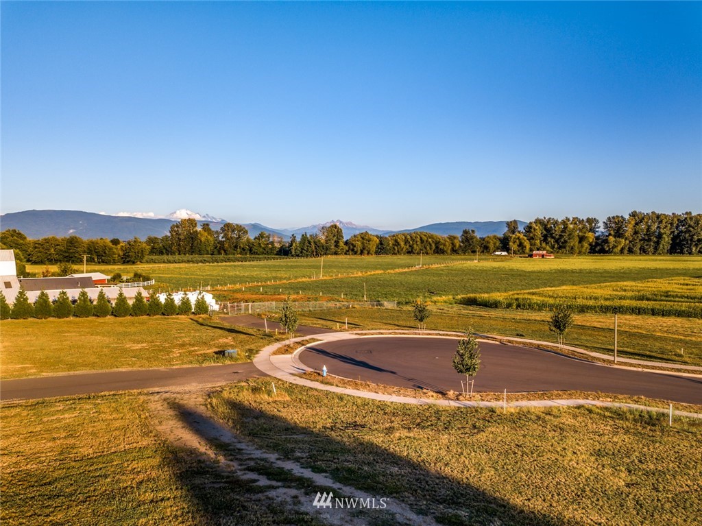 1595 Kok Road, Unit A Lynden, WA 98264 - Photo 27 of 33 Gallery Image 27