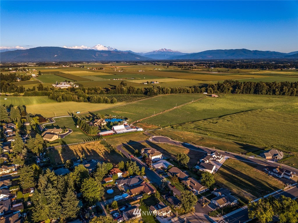 1595 Kok Road, Unit A Lynden, WA 98264 - Photo 33 of 33 Gallery Image 33