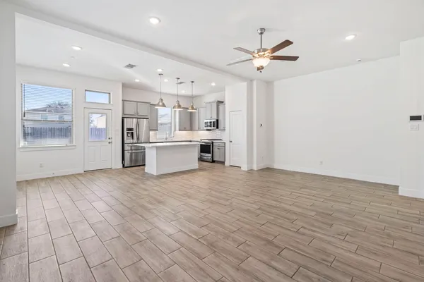 $2,550 | 7818 Starfish Arbor Drive, Cypress, TX 77433