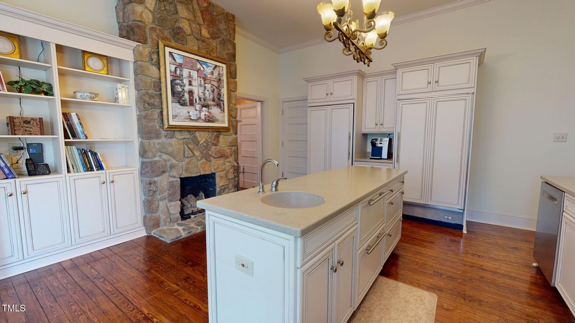 238 North Main Street Wake Forest, NC 27587 - Photo 8 of 100 1st Lvl Kitchen (4)
