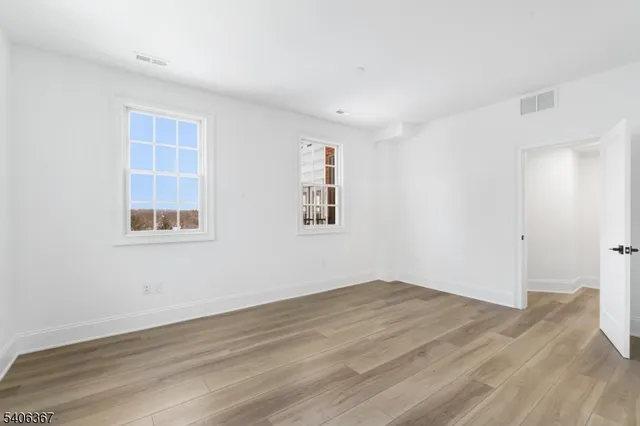 $6,500 | 18 Samuel Way, Chatham, NJ 07928