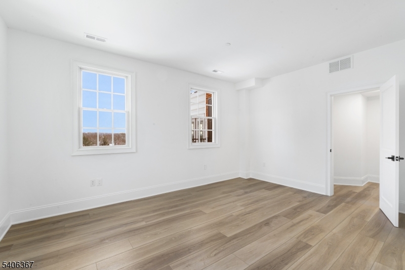 18 Samuel Way Chatham, NJ 07928 - Photo 16 of 31