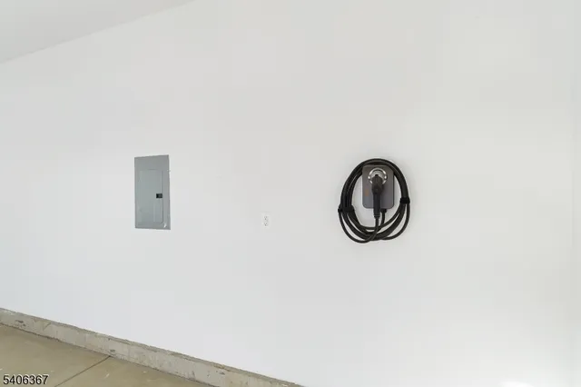 $6,500 | 18 Samuel Way, Chatham, NJ 07928