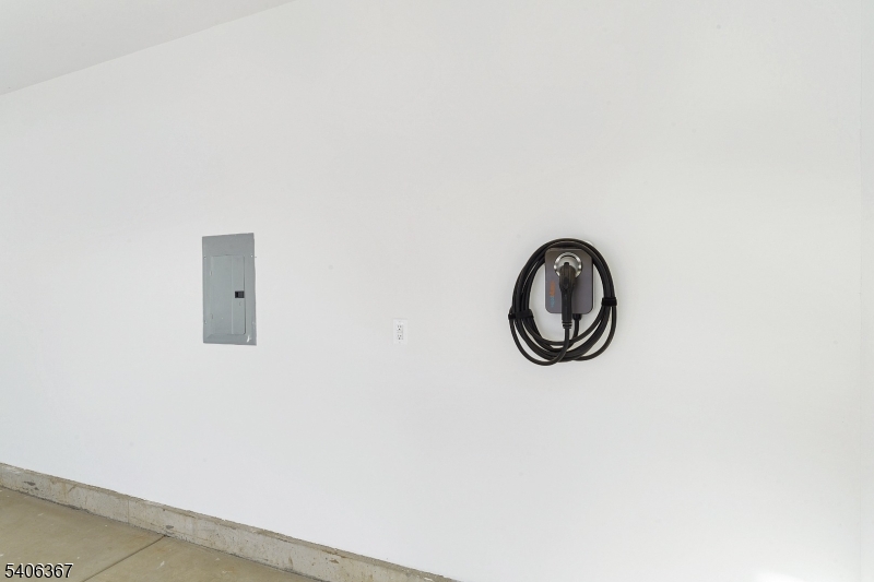 18 Samuel Way Chatham, NJ 07928 - Photo 23 of 31