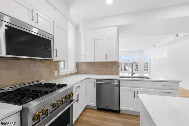 $6,500 | 18 Samuel Way, Chatham, NJ 07928