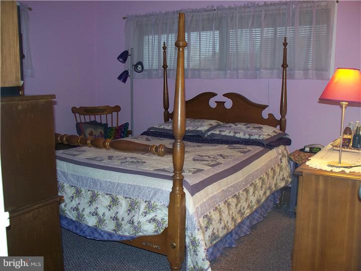 43 Quiet Road Levittown, PA 19057 - Photo 21 of 25 Bedroom - Main