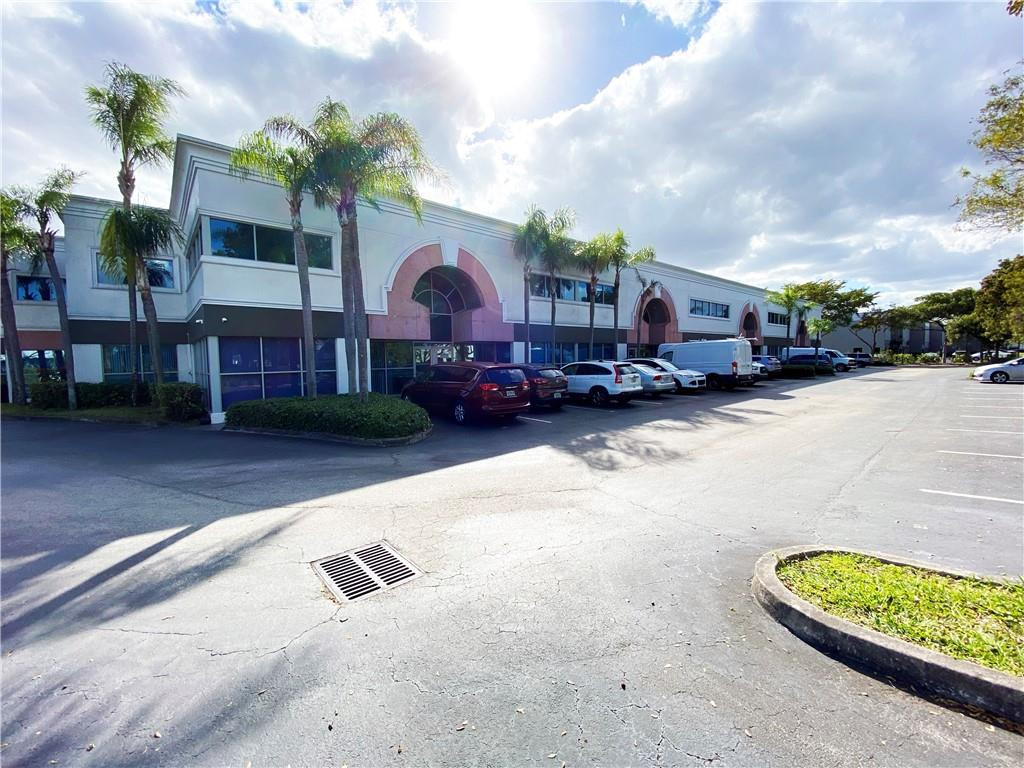3195 North Powerline Road Pompano Beach, FL 33069 - Photo 2 of 35 Photo 2