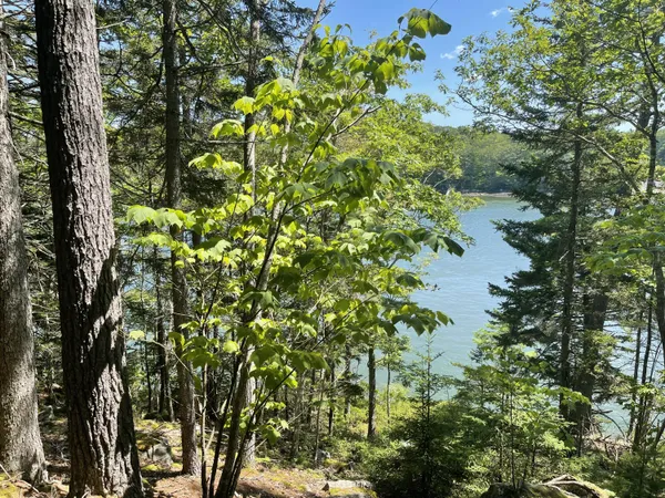 $349,900 | 13 Porcupine Lane, Westport Island, ME 04578