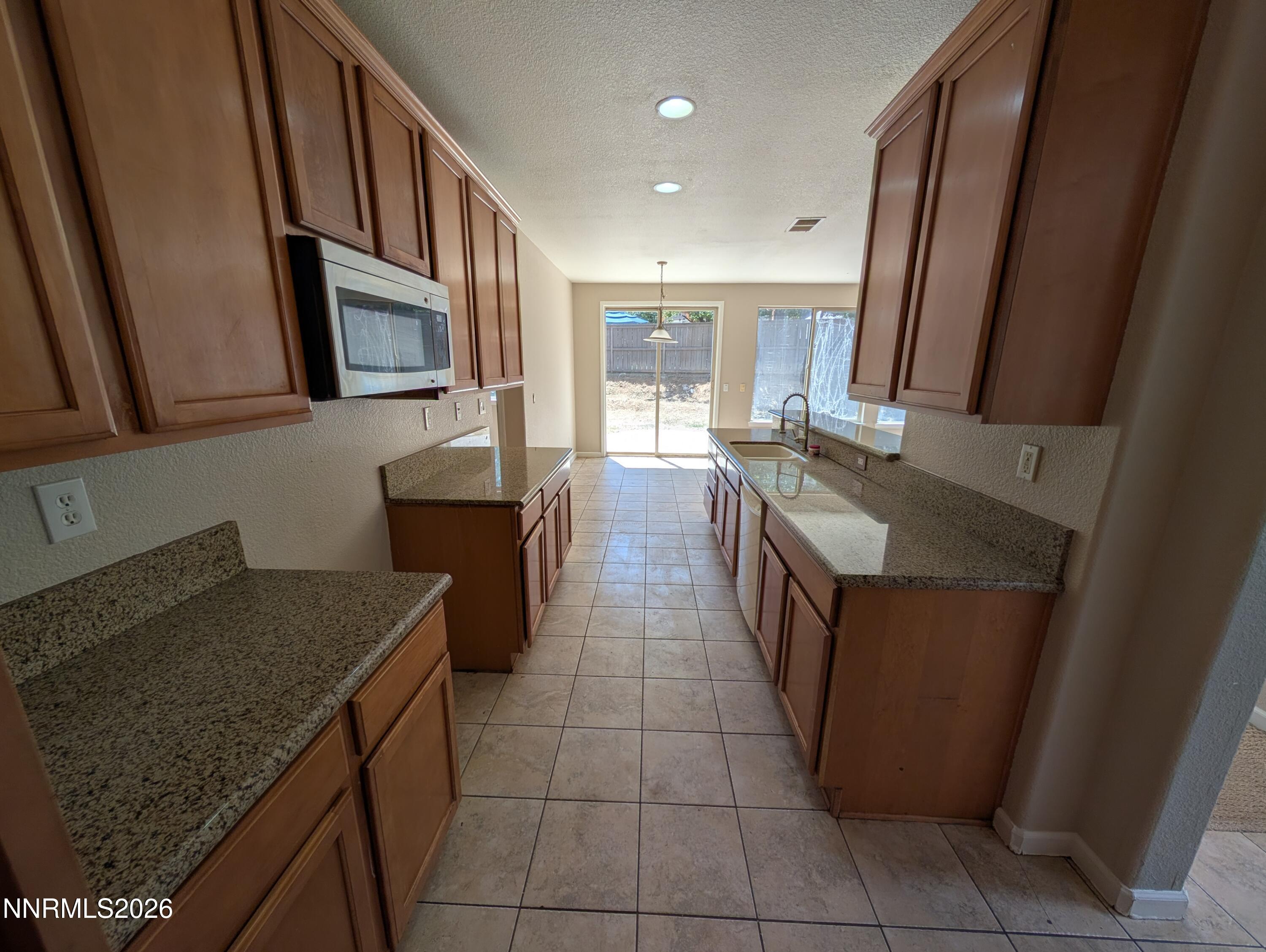 550 Martingale Court Reno, NV 89521 - Photo 13 of 36 Kitchen