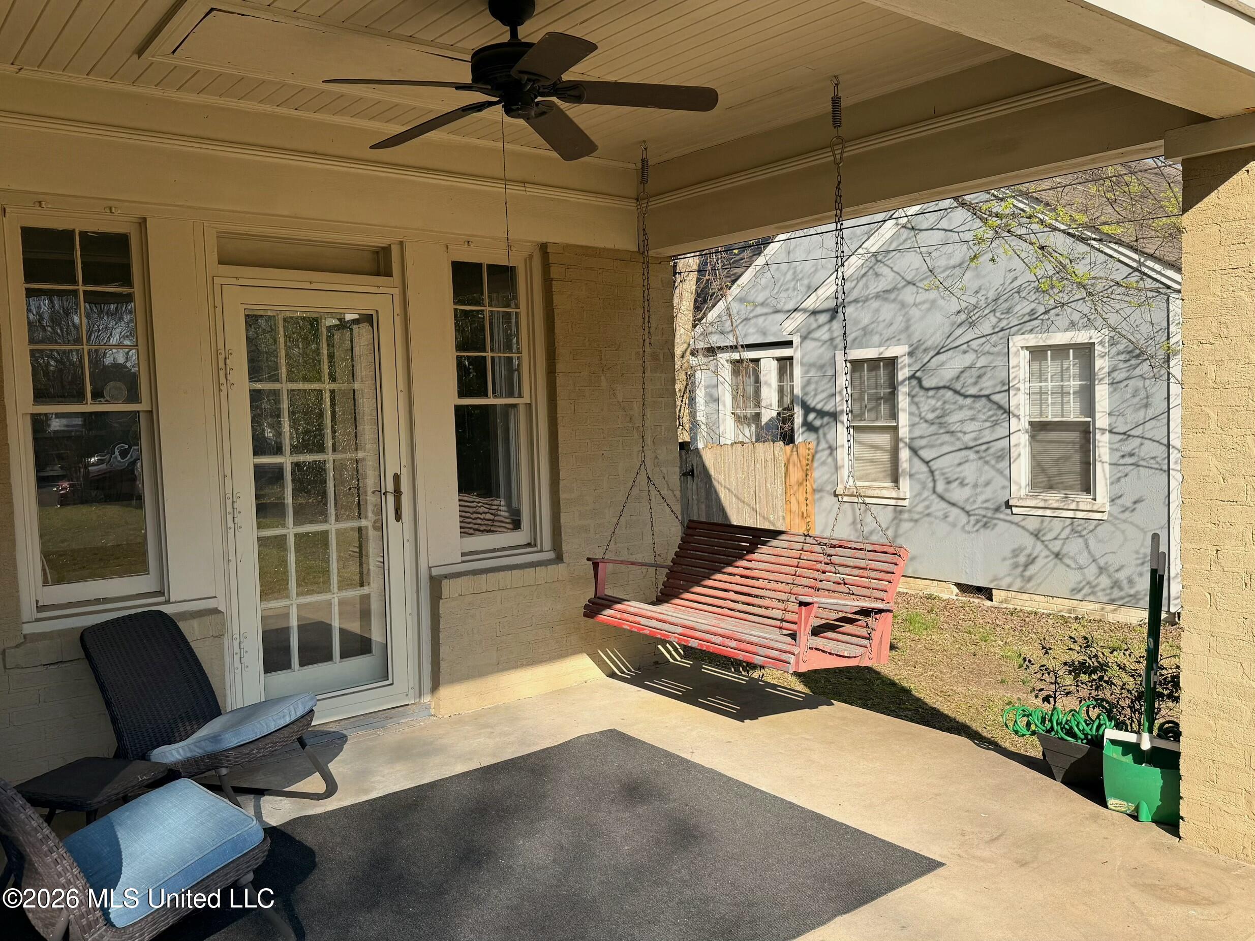 4059 Council Circle Jackson, MS 39206 - Photo 4 of 34 FullSizeRender-4