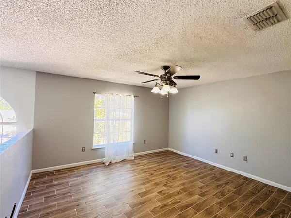 $2,995 | 2050 Corner Glen Drive, Orlando, FL 32820