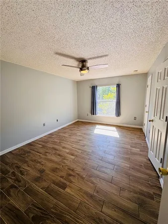$2,995 | 2050 Corner Glen Drive, Orlando, FL 32820