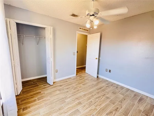 $2,995 | 2050 Corner Glen Drive, Orlando, FL 32820