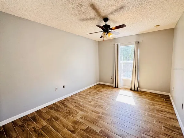 $2,995 | 2050 Corner Glen Drive, Orlando, FL 32820