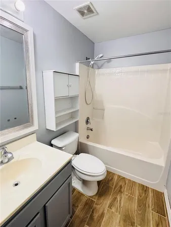 $2,995 | 2050 Corner Glen Drive, Orlando, FL 32820