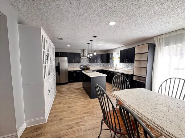 $2,995 | 2050 Corner Glen Drive, Orlando, FL 32820
