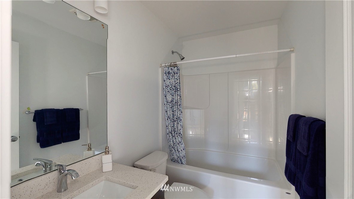 6404 South Langston Road Seattle, WA 98178 - Photo 17 of 19 Gallery Image 17