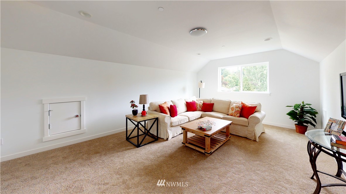 6404 South Langston Road Seattle, WA 98178 - Photo 18 of 19 Gallery Image 18