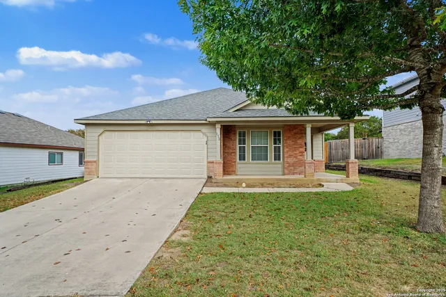 $1,695 | 112 Stream Crossing, Cibolo, TX 78108