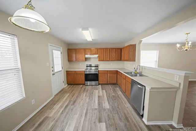 $1,650 | 112 Stream Crossing, Cibolo, TX 78108