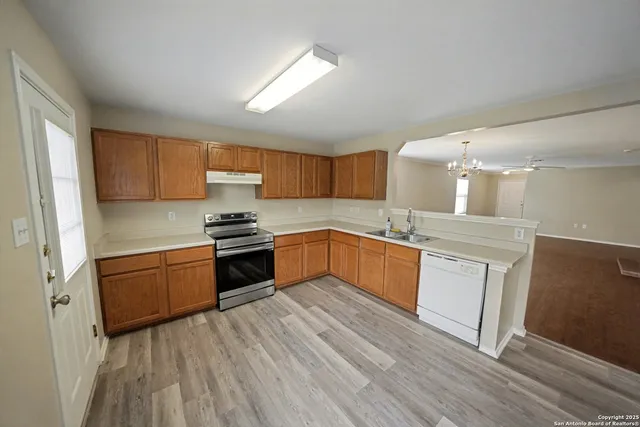 $1,695 | 112 Stream Crossing, Cibolo, TX 78108