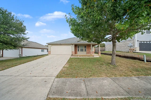 $1,695 | 112 Stream Crossing, Cibolo, TX 78108