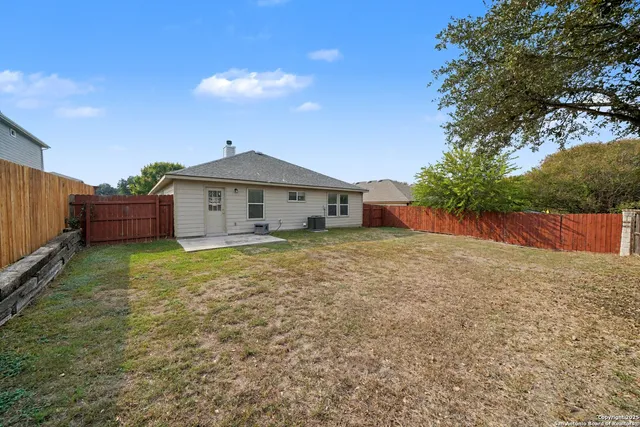 $1,695 | 112 Stream Crossing, Cibolo, TX 78108