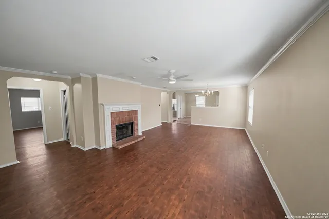 $1,650 | 112 Stream Crossing, Cibolo, TX 78108