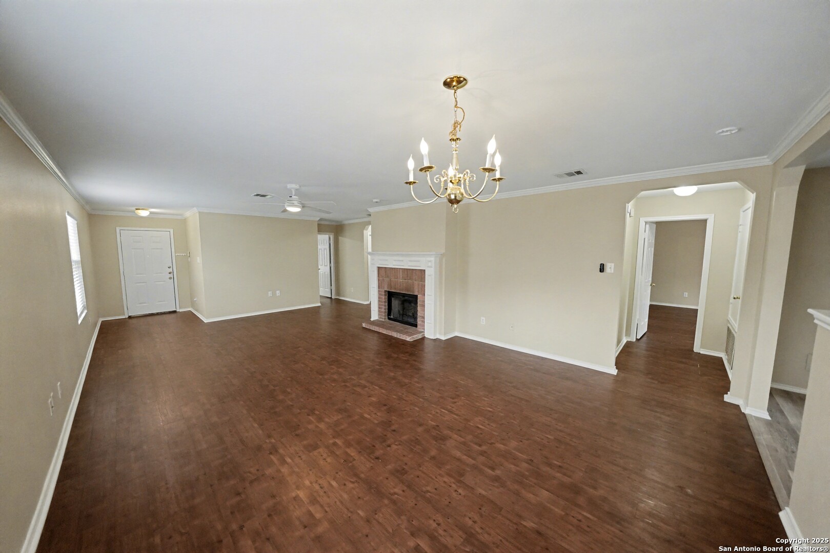 112 Stream Crossing Cibolo, TX 78108 - Photo 10 of 38 a view of a livingroom with a chandelier